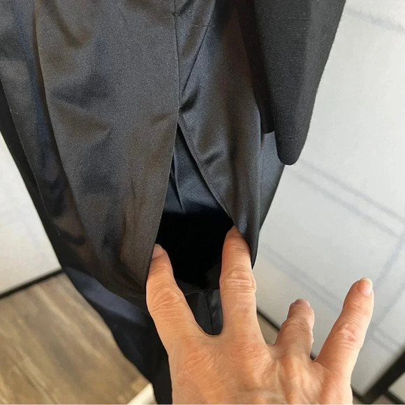 BCBGeneration LBD | Long Sleeve Contrast Fabric Mini Dress w/ Pockets Size 10 - Picture 4 of 10